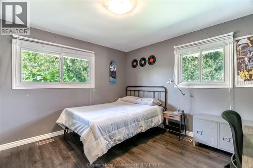 71 Mcfarlane Avenue, Chatham, ON - Indoor Photo Showing Bedroom