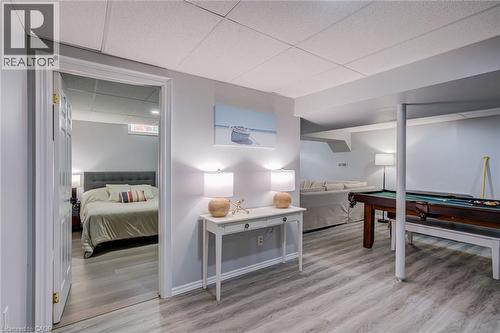 90 Davidson Boulevard, Dundas, ON - Indoor Photo Showing Bedroom