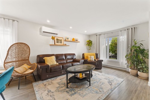 Salon - 43 Imp. Moïse-Gauthier, Gatineau (Buckingham), QC - Indoor Photo Showing Living Room