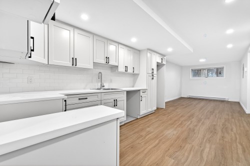 Kitchen - 7895A Rue Bonnier, Montréal (Lasalle), QC - Indoor Photo Showing Kitchen