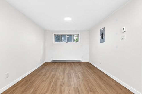 Living Room - 7895A Rue Bonnier, Montréal (Lasalle), QC - Indoor Photo Showing Other Room