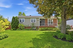 150 Rue Girouard  Sainte-Madeleine, QC J0H 1S0