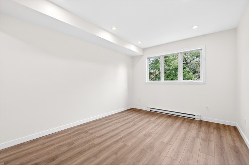 Bedroom - 7897 Rue Bonnier, Montréal (Lasalle), QC 