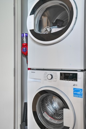 Salle de lavage - 808-1616 Rue Des Bassins, Montréal (Le Sud-Ouest), QC - Indoor Photo Showing Laundry Room