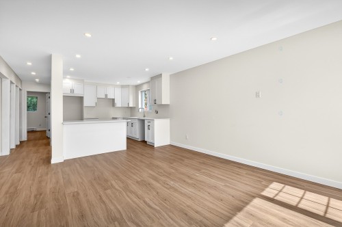 Living Room - 7895 Rue Bonnier, Montréal (Lasalle), QC - Indoor Photo Showing Kitchen