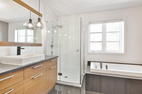 Bathroom - 1334 Av. De Salaberry, Chambly, QC 
