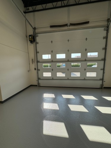 Office - 112-96 Rue Blanchard, Sainte-Thérèse, QC - Indoor Photo Showing Garage