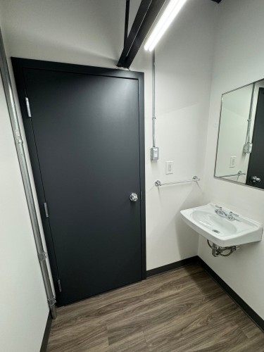 Office - 112-96 Rue Blanchard, Sainte-Thérèse, QC - Indoor Photo Showing Bathroom
