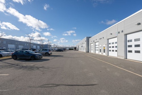 Parking - 112-96 Rue Blanchard, Sainte-Thérèse, QC - Outdoor