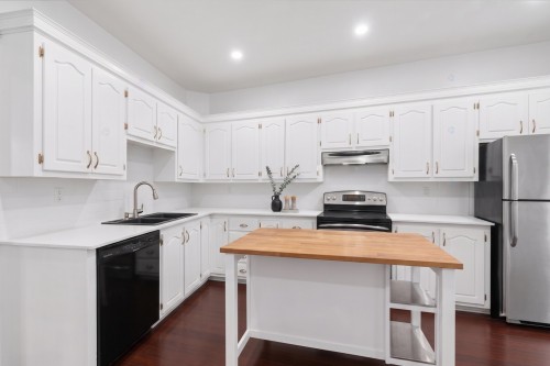 Cuisine - 1889 Rue Des Carrières, Montréal (Rosemont/La Petite-Patrie), QC - Indoor Photo Showing Kitchen With Double Sink