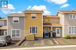 113 Farrell Drive Mount Pearl, NL A1N 3G2