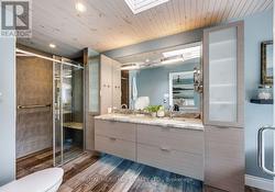 Primary with 5Pc Ensuite - 