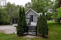 Guest Studio Above 3 Car Garage - 