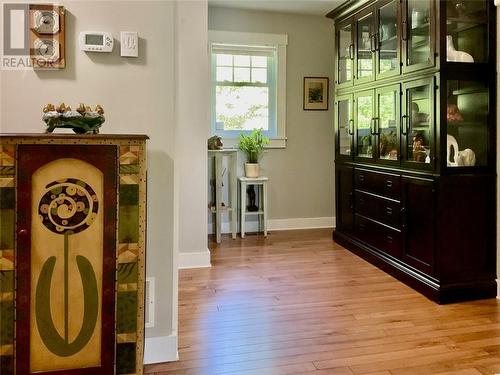 610 Park, Worthington, ON - Indoor Photo Showing Other Room