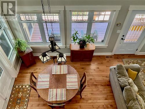 610 Park, Worthington, ON - Indoor Photo Showing Other Room