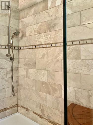 610 Park, Worthington, ON - Indoor Photo Showing Bathroom
