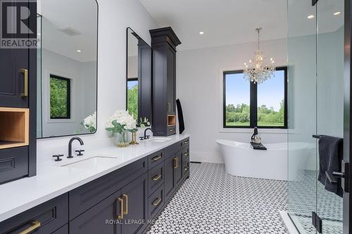 Main Level 5 Piece Ensuite - 6089 First Line, Erin, ON 