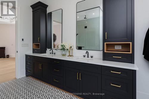 Main Level 5 Piece Ensuite - 6089 First Line, Erin, ON 