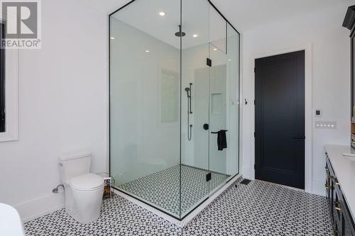 Main Level 5 Piece Ensuite - 6089 First Line, Erin, ON 