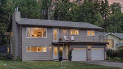 1386 CYPRESS Drive  Sparwood, BC V0B 2G2