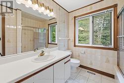 Four-Piece Main Bathroom - 