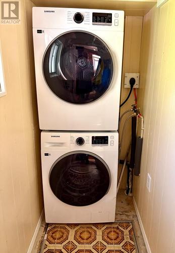 Main level Laundry - 1987 Champlain Road, Tiny, ON 