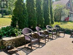 BBQ and Patio Area - 