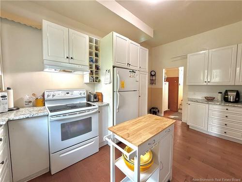 539 Queen St, Bathurst, NB 