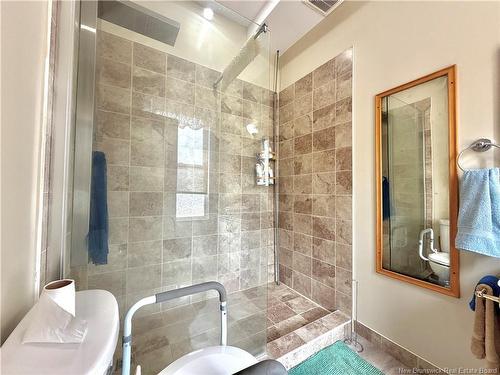539 Queen St, Bathurst, NB 