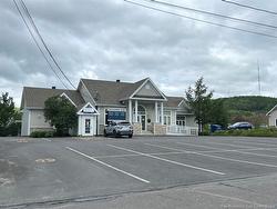 60 Bateman AVE  Edmundston, NB E3V 4X6