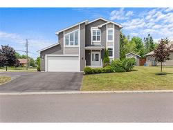 10 Yves CRT  Dieppe, NB E1A 0Z7