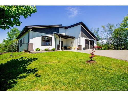 11 Robert Ross Blvd, Hampton, NB 