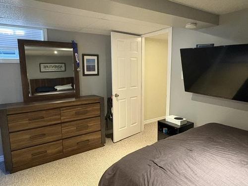 3241 Willard Avenue, Thunder Bay, ON - Indoor Photo Showing Bedroom