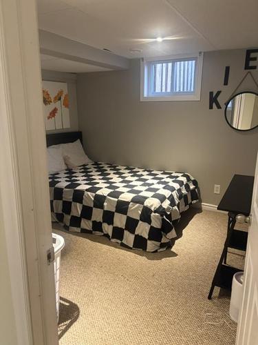 3241 Willard Avenue, Thunder Bay, ON - Indoor Photo Showing Bedroom