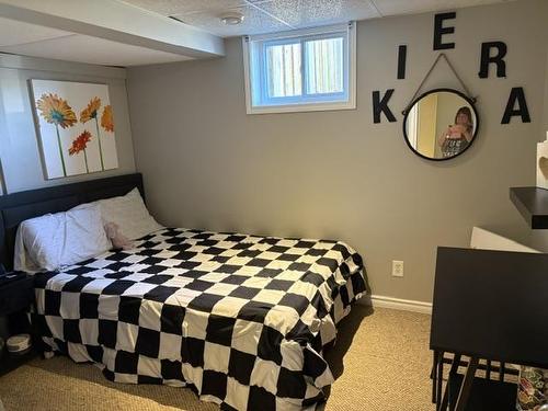 3241 Willard Avenue, Thunder Bay, ON - Indoor Photo Showing Bedroom