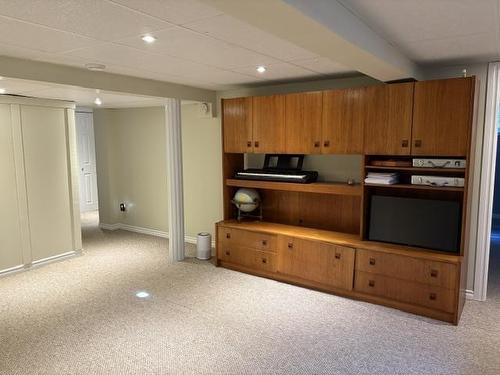 3241 Willard Avenue, Thunder Bay, ON - Indoor