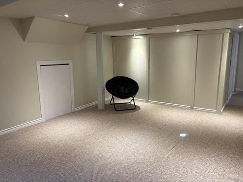 3241 Willard Avenue, Thunder Bay, ON - Indoor Photo Showing Other Room