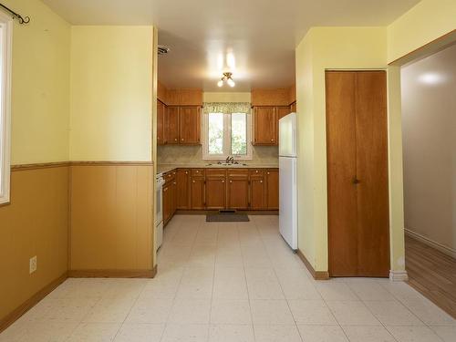 40 Lawrence Ave, Thunder Bay, ON - Indoor Photo Showing Kitchen