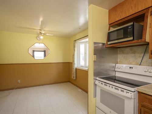 40 Lawrence Ave, Thunder Bay, ON - Indoor Photo Showing Kitchen