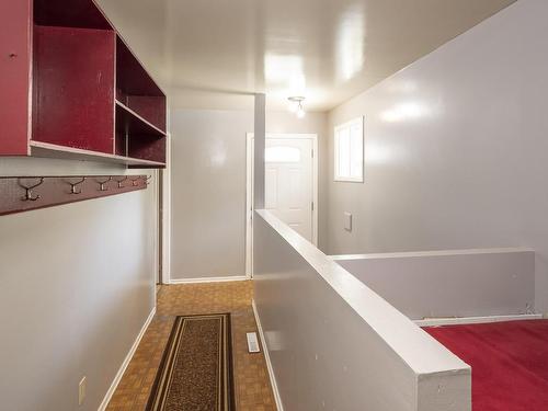 40 Lawrence Ave, Thunder Bay, ON - Indoor Photo Showing Other Room