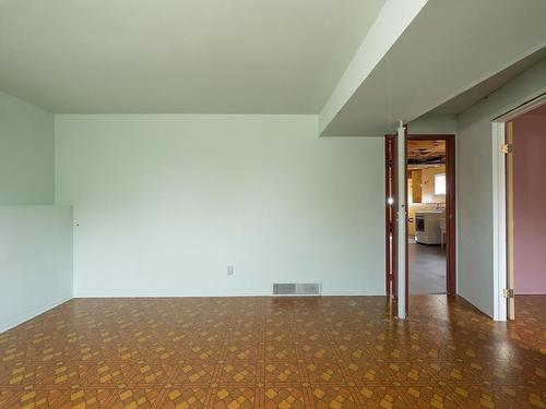 40 Lawrence Ave, Thunder Bay, ON - Indoor Photo Showing Other Room