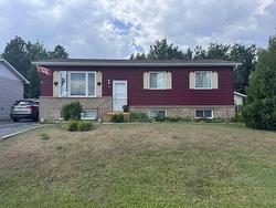 13 Moose Drive Manitouwadge, ON P0T 2C0