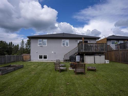 740 Woodcrest Rd, Thunder Bay, ON 