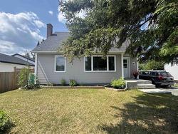 4 Adjala Avenue Manitouwadge, ON P0T 2C0