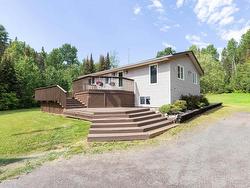 31 Griffis Road Neebing, ON P7L 0C7