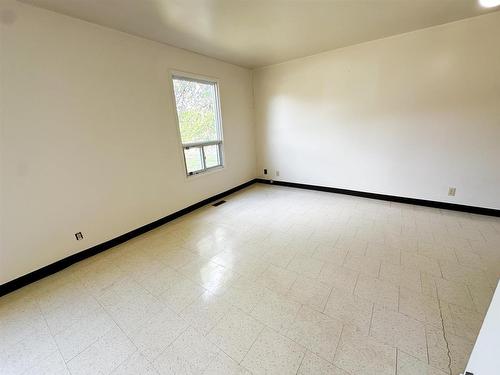 78/80 Birch Drive, Ear Falls, ON 