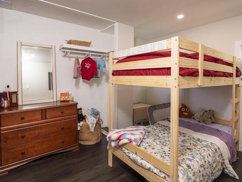 20 Union School Road S, Neebing, ON - Indoor Photo Showing Bedroom