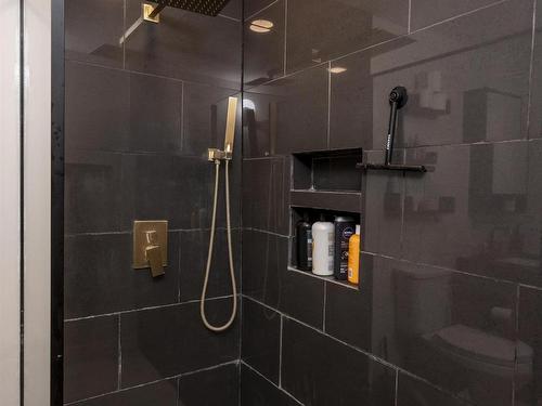 20 Union School Road S, Neebing, ON - Indoor Photo Showing Bathroom