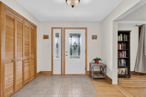 Hall d'entrée/Vestibule - 128 Route 138A, Godmanchester, QC 