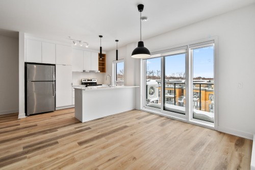 311 2121 Av Papineau — photo 1
